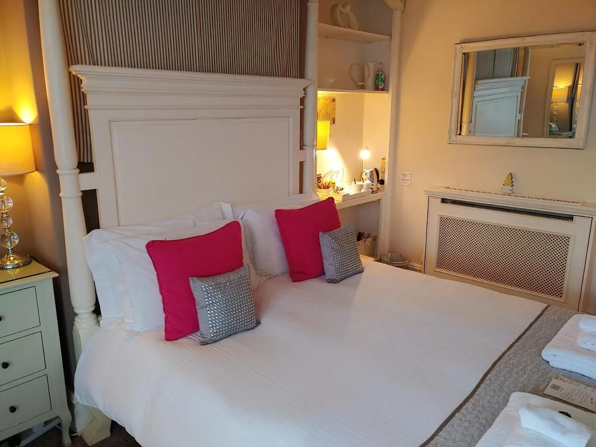 The Bath House Boutique B&B - In-Room Breakfast - Free Parking Bed & Breakfast