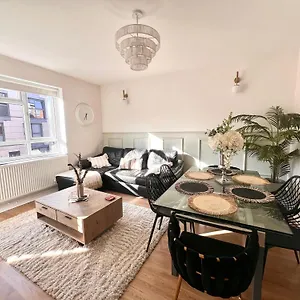https://3-bed-apartment-zone-1-central-london.cambridgehotelsuk.com