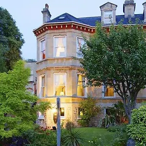 Pensión Dorian House Boutique - Free Parking!, Bath