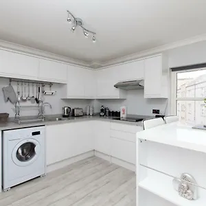 https://amazing-apartments-annandale-st.edinburghhotelsuk.org