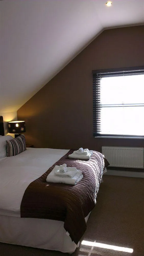 The Bath House Boutique B&B - In-Room Breakfast - Free Parking 4*,