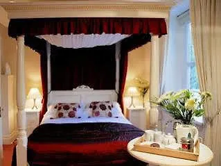 The Bath House Boutique B&B - In-Room Breakfast - Free Parking Bed and breakfast